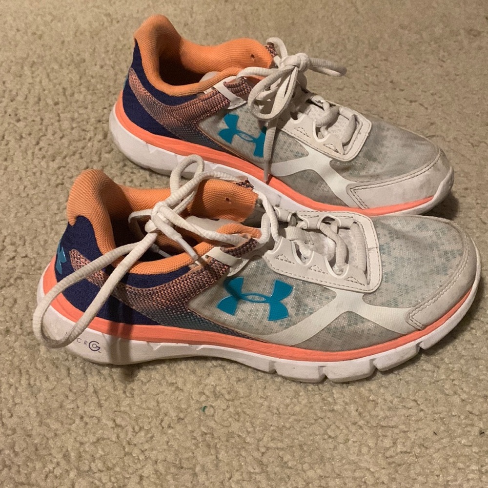 Lightly used Under Armour Shoes